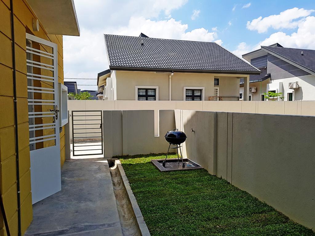 Selendang In Krubong Near Std Hang Jebat, Mitc & Utem Malacca 部屋 写真